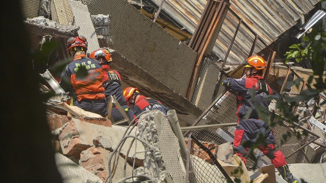 Korban Tewas Gempa M 7,7 Taiwan Tambah jadi 7 Orang, 77 Masih Terjebak