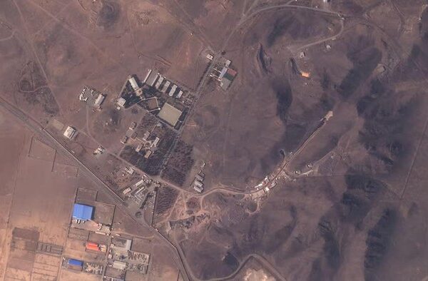 Citra Satelit Ungkap Iran Perluas Fasilitas Produksi Rudal