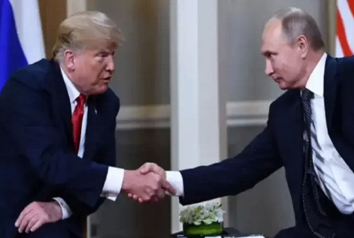 Presiden Rusia, Vladimir Putin, akhirnya memberikan ucapan selamat kepada Donald Trump setelah kemenangan politikus Partai Republik itu dalam Pemilihan Umum (Pemilu) Amerika Serikat (AS). Sebelumnya, Putin tampak enggan memberikan komentar atau mengucapkan selamat, meskipun banyak pemimpin dunia lainnya telah melakukannya.